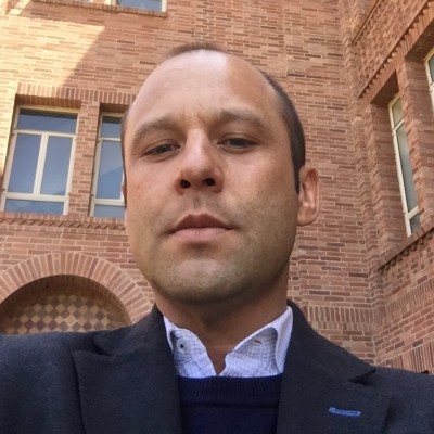 Head of Product & Growth, AI-Powered DeFi Platform