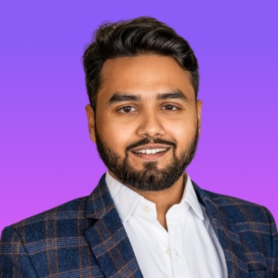 د AI کوډ بیاکتنې پلیټ فارم د انجینرۍ مشر