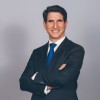 محامي هجرة أول